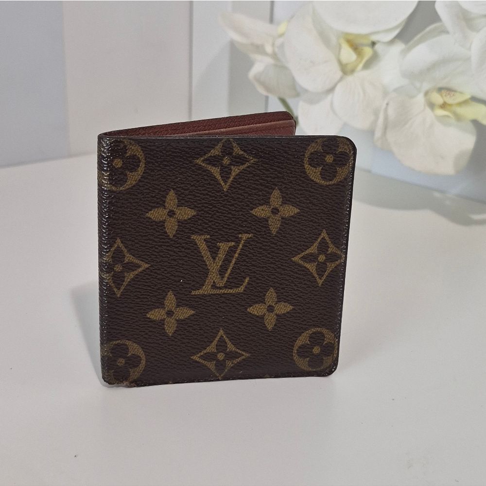Louis Vuitton Bifold Monogram Wallet